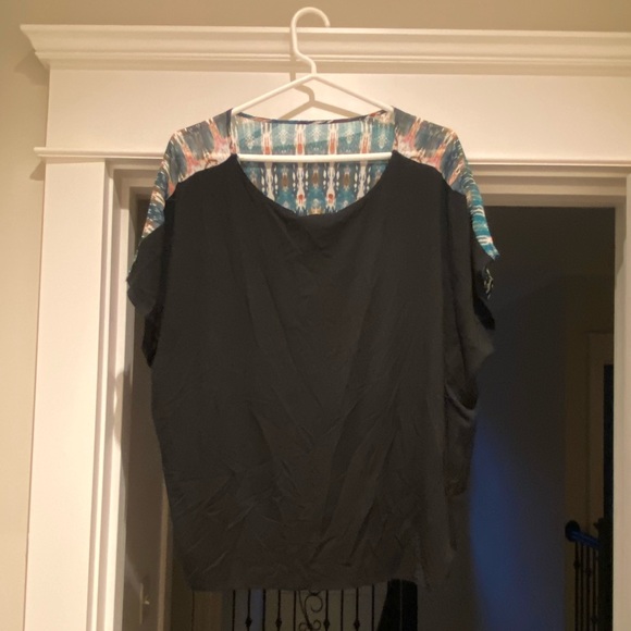 Artelier Nicole Miller Tribal Crop Top - Picture 2 of 4